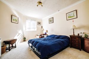 BEDROOM- click for photo gallery